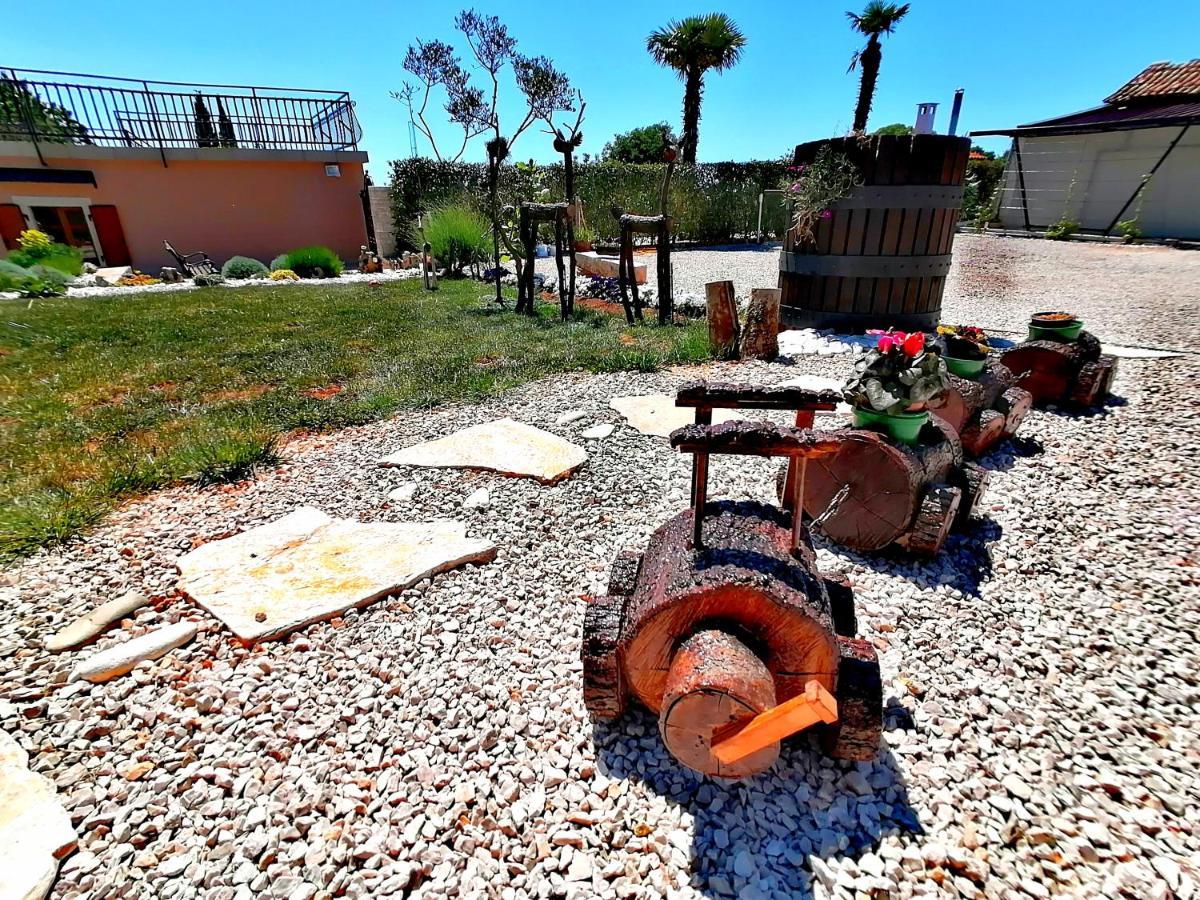 Villa Alma Kaštelir Exterior foto
