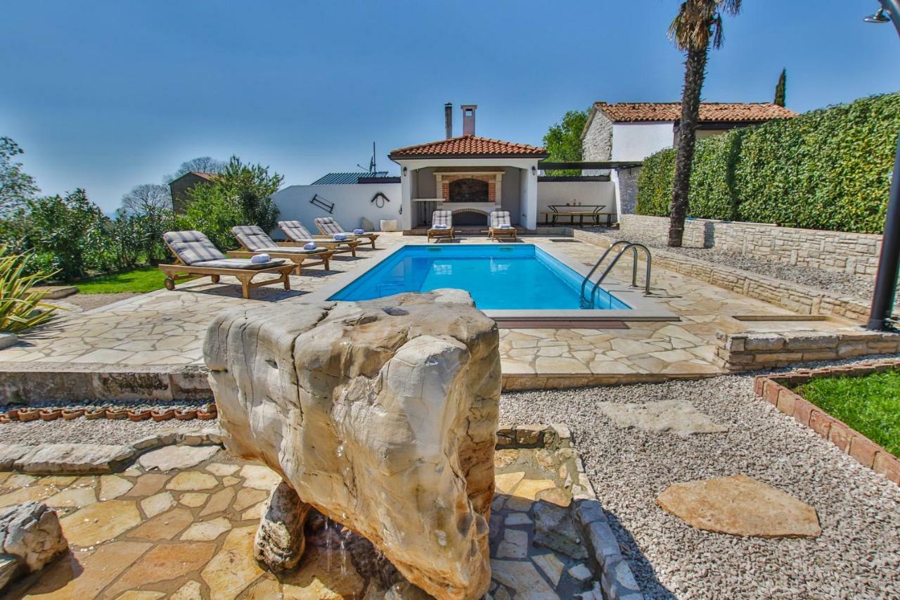 Villa Alma Kaštelir Exterior foto